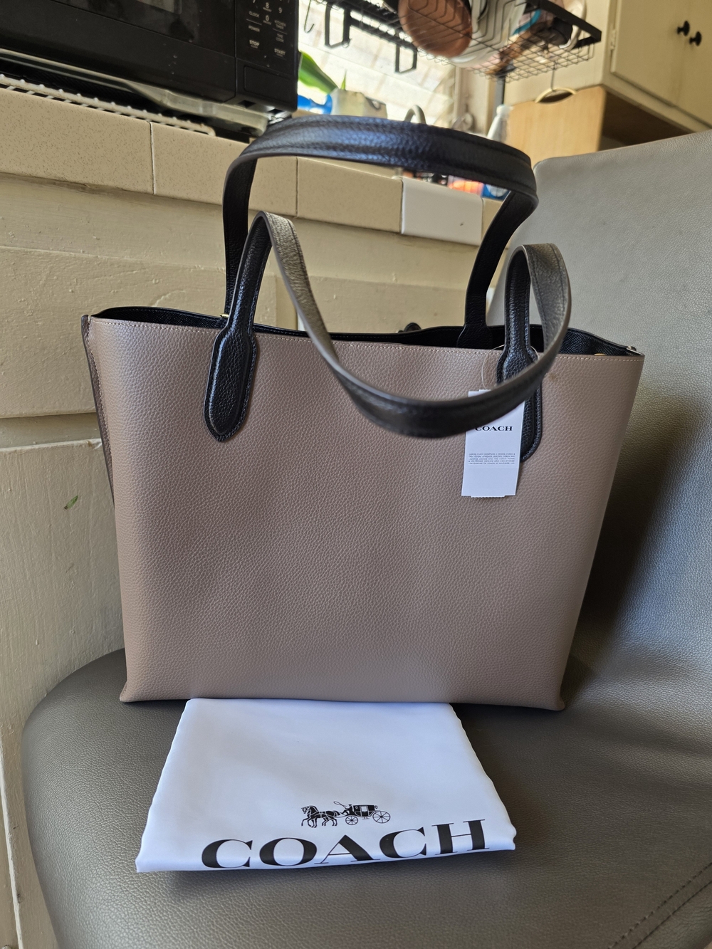 Coach Tote Bag - Picture 11 of 12